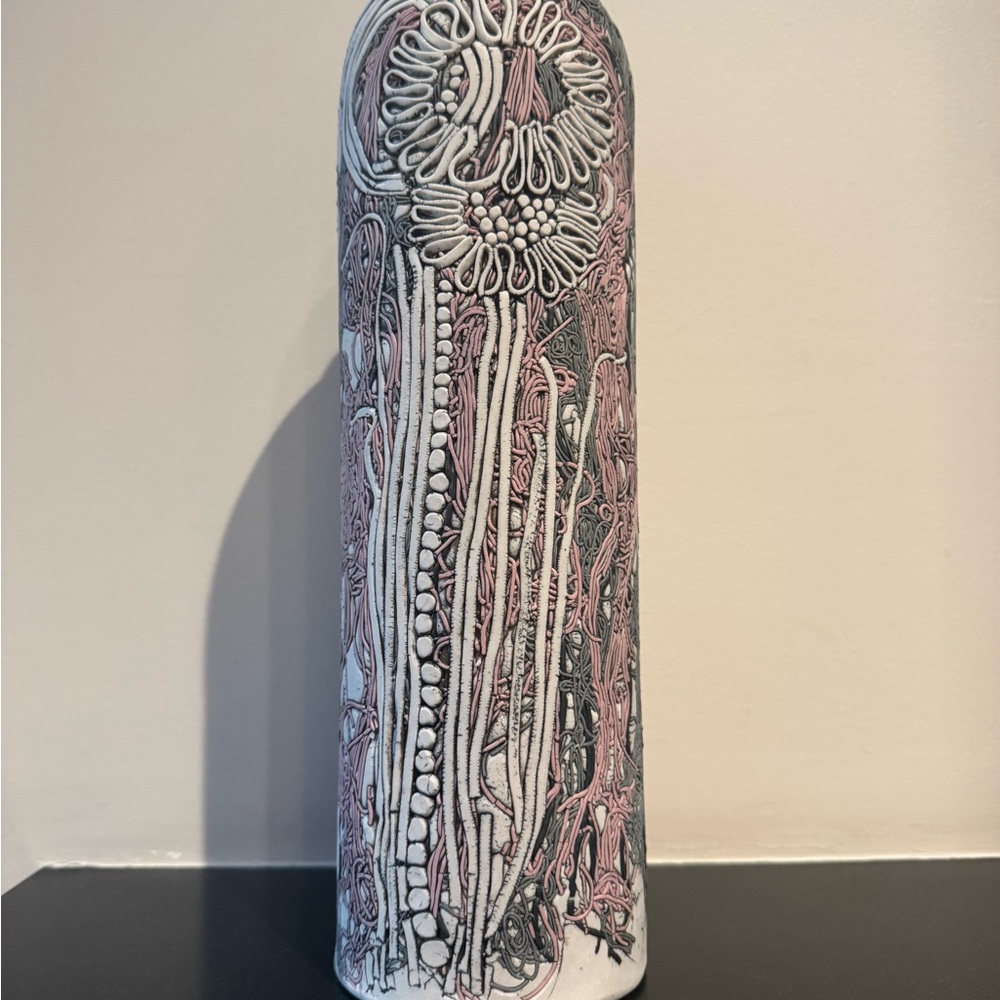 Vintage Porcelain Art Sculpture/ Vase by Romilla Batra - White/Pink/Gray Signed - Picture 6 of 9